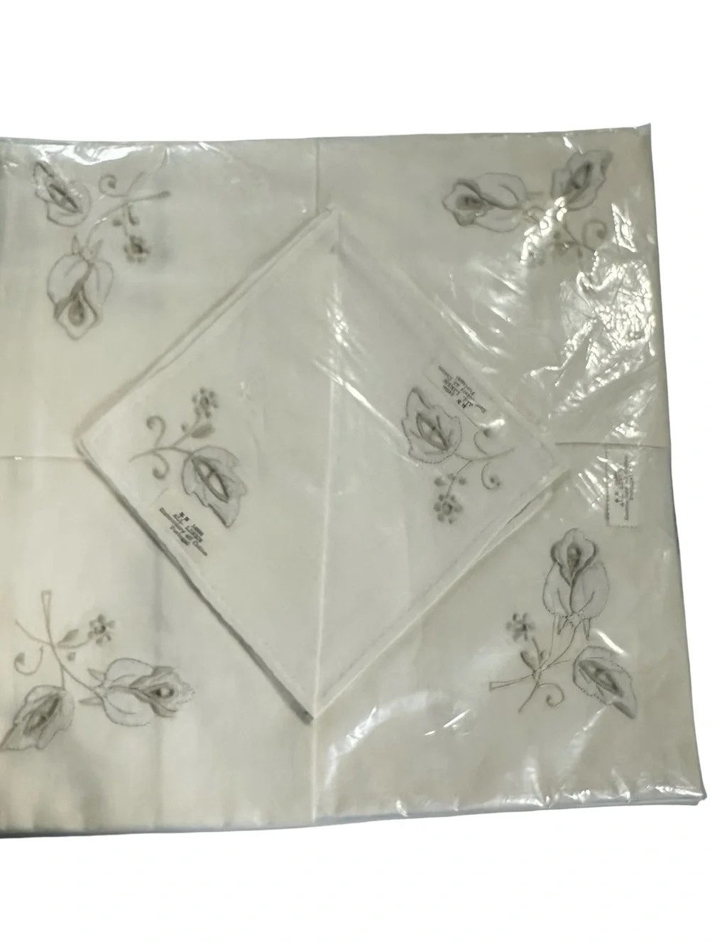 Vtg Imperial Coronet Linen Tablecloth Set 5pc Embroidered Rose Cutwork Portugal